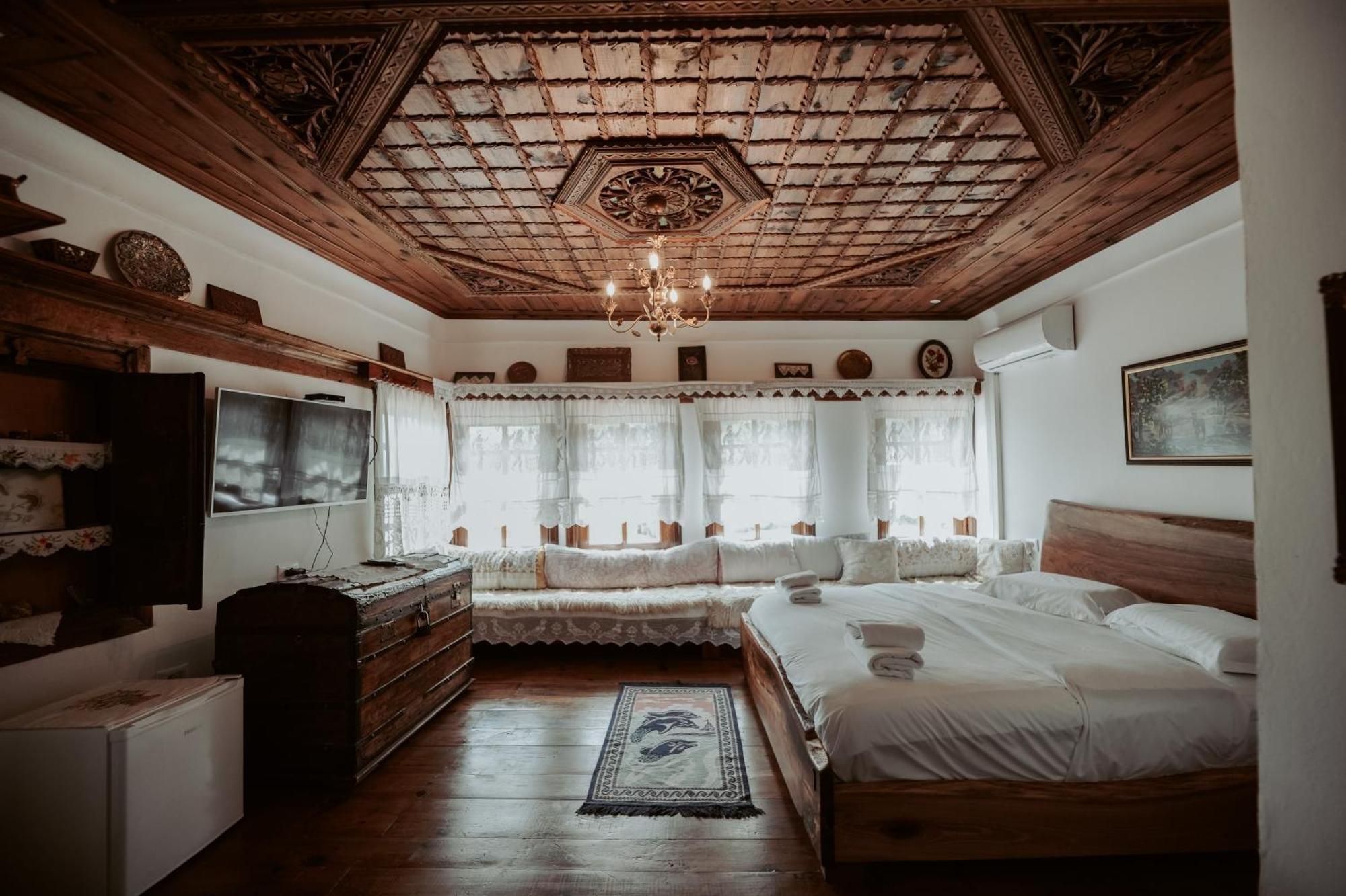 Hotel Ansel Берат Екстериор снимка