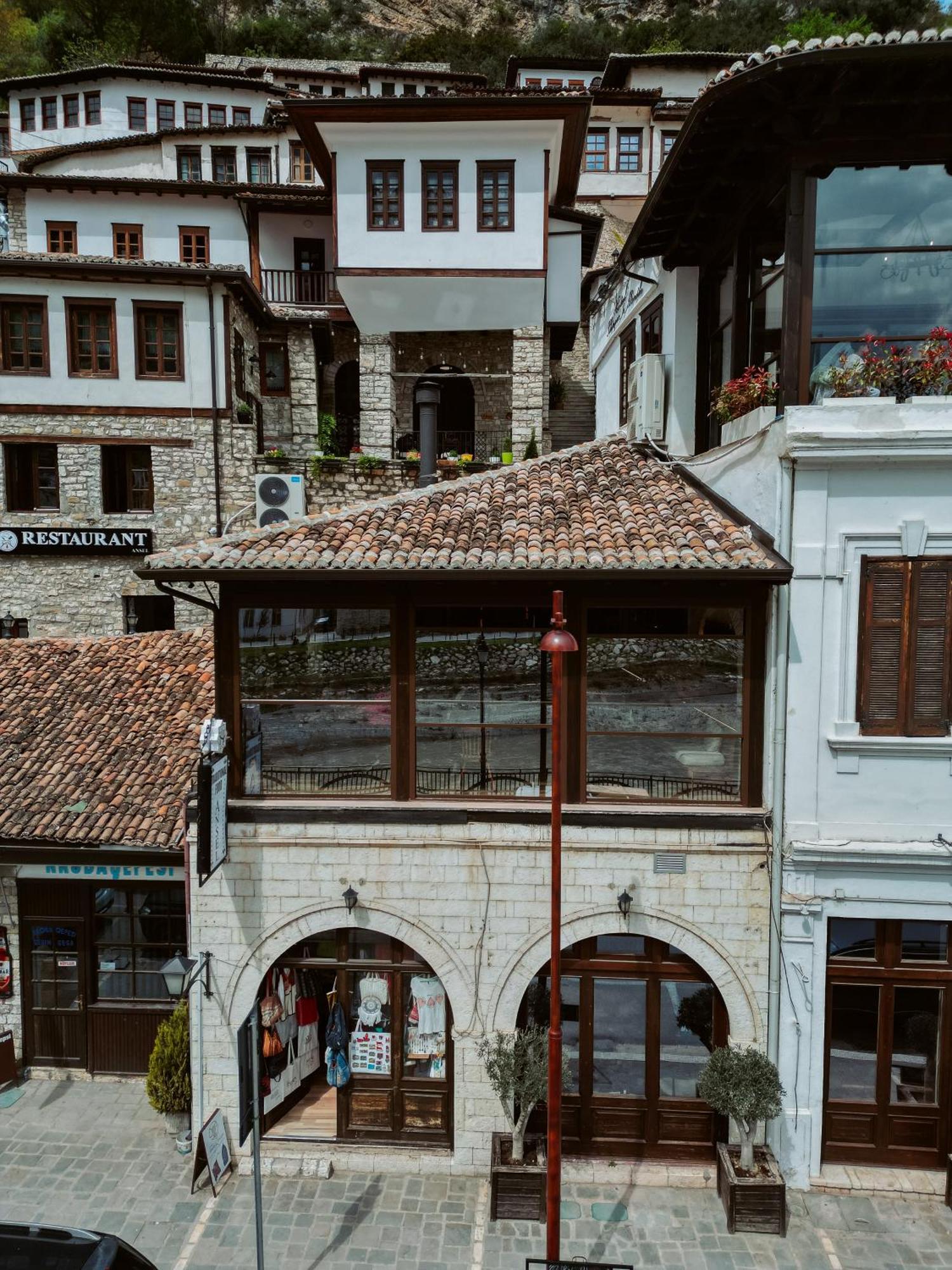 Hotel Ansel Берат Екстериор снимка